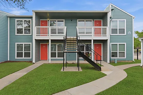 Henderson Grove Apartments Photo 1