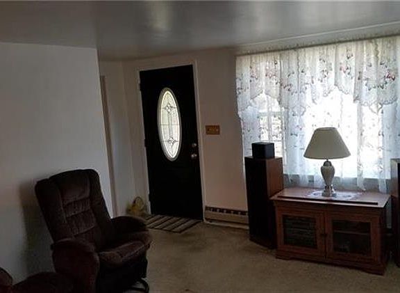 3rd image of 1938 Easton Ave