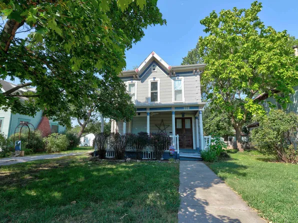 209 Harrison St, Newton, KS 67114