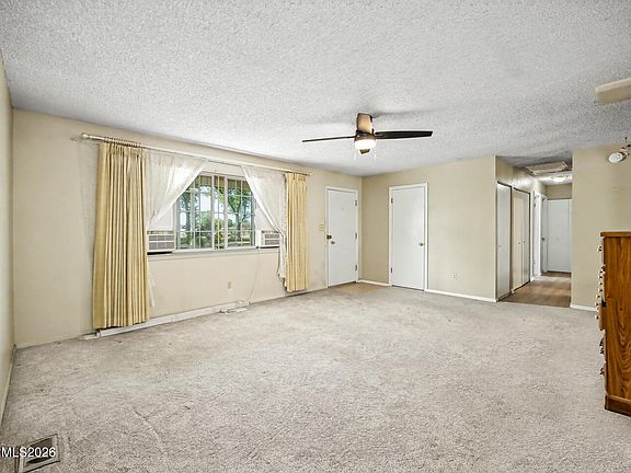 4th image of 800 W 5th St