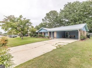 210 Gawin Dr, Warner Robins, GA 31093