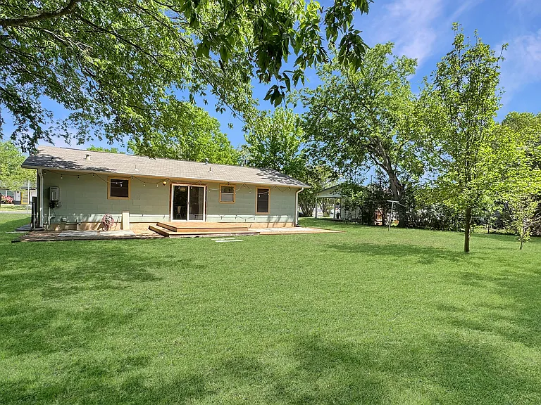 5306 Wellington Dr — Photo 4