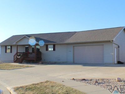 106 Dakota Cir, Valley Springs, SD, 57068