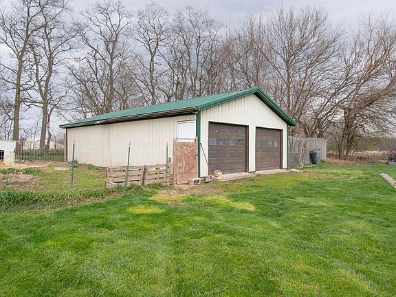 5th image of 2252 W Drake Rd