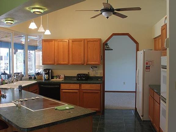 4th image of 1624 Christa Ct