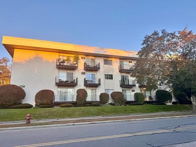 250 Nesmith St #B10, Lowell, MA, 01852