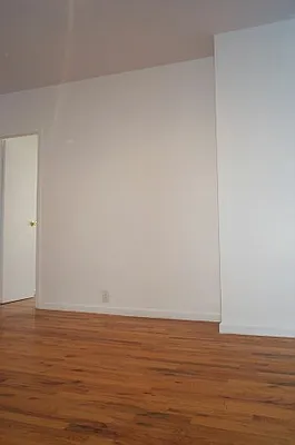 Rented by Tower Brokerage | media 35