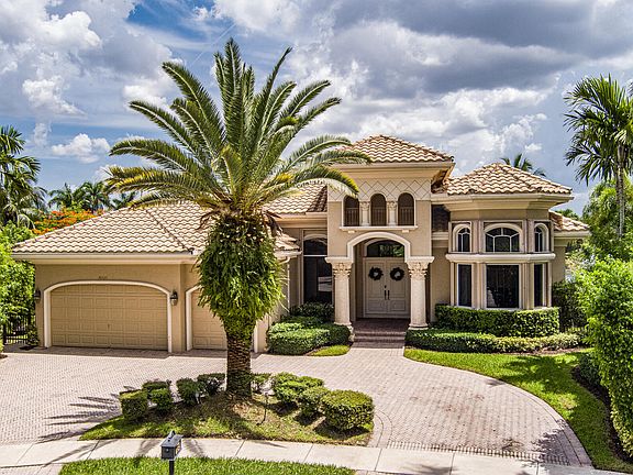 4th image of 10525 Blue Palm Street
