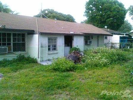2nd image of 3918 Spence St
