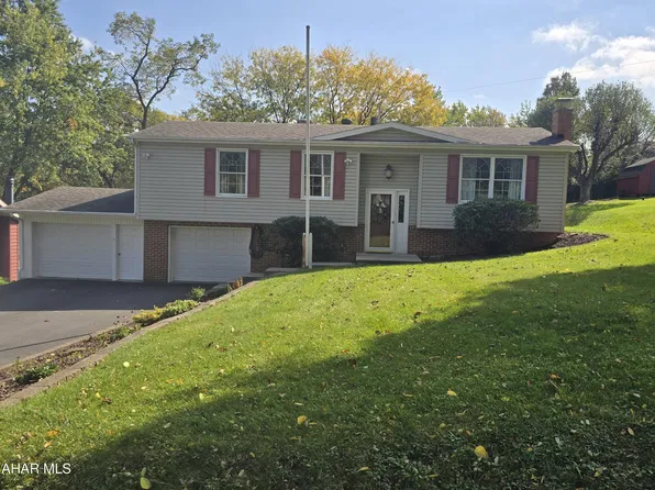 1413 29th Ave, Altoona, PA 16601