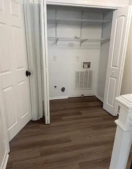 2907 Queen Anne Ct — Photo 17