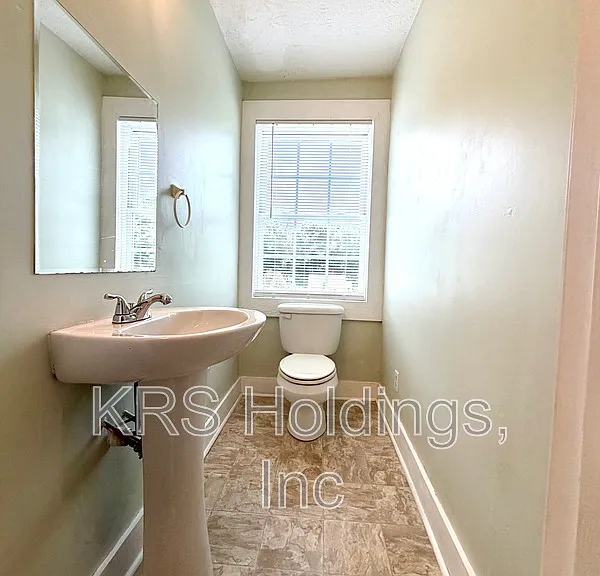 3413 Thomas Jefferson Rd — Photo 7