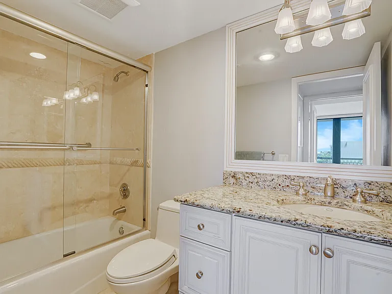 2727 N Ocean Blvd #2020 — Photo 18