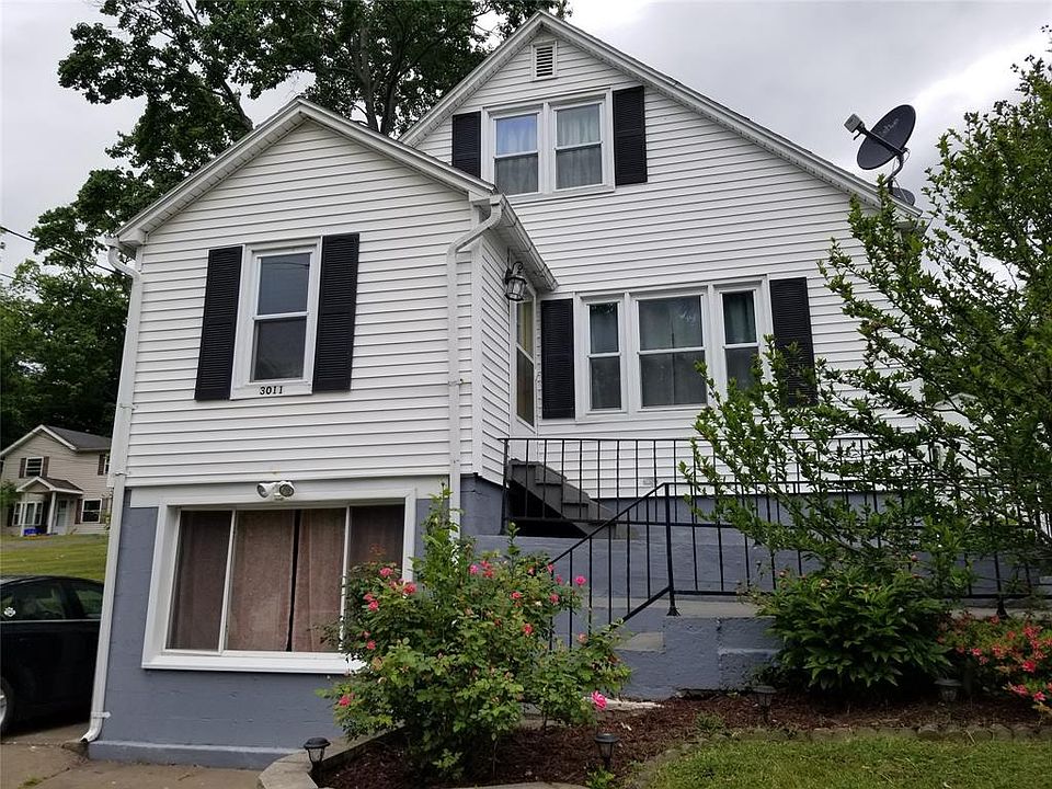 1st image of 3011 Hall St