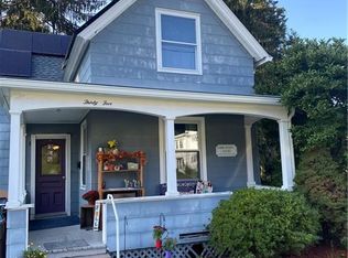 35 Lawrence St, Vernon, CT 06066