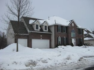 6453 Oxford Rd N, Shakopee, MN 55379