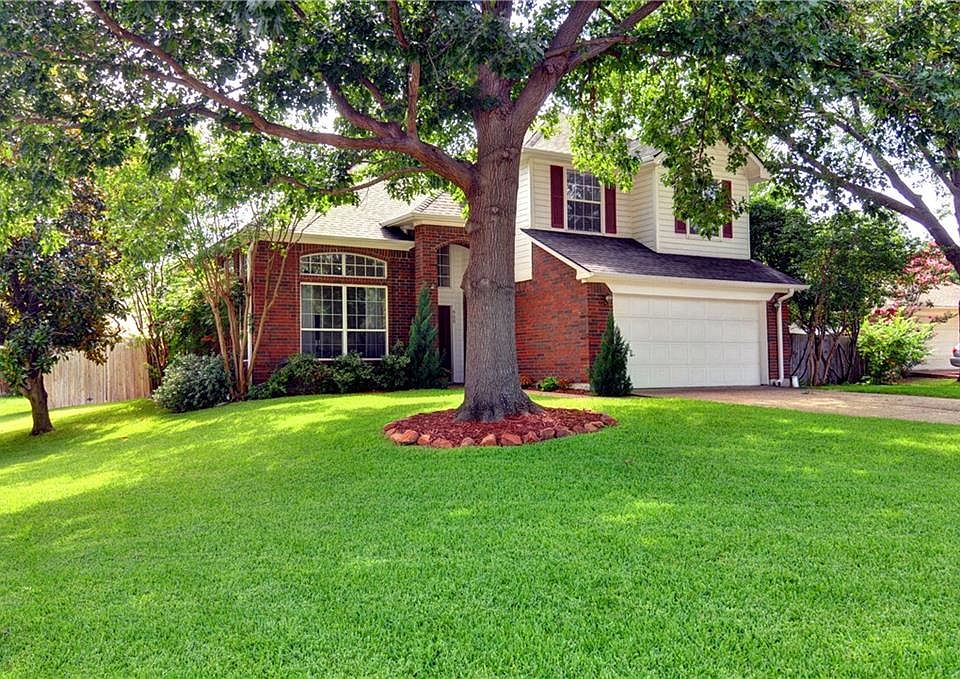 1st image of 900 Hillwood Ct