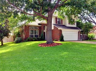 900 Hillwood Ct, Arlington, TX 76017