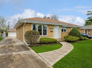 11116 Martindale Dr, Westchester, IL