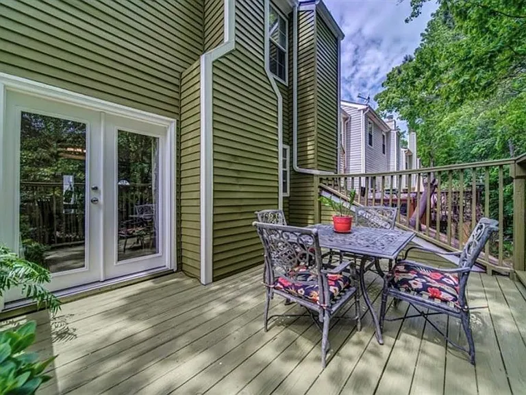 3635 Monticello Cmns — Photo 10