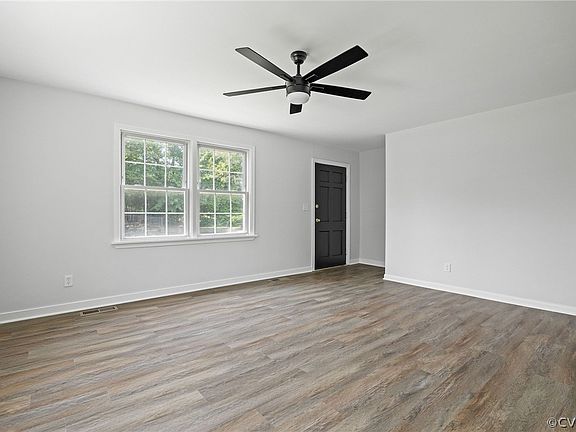 5th image of 1700 Oak Hill Ln