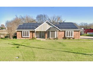 2907 Texas Dr, Arlington, TX 76015