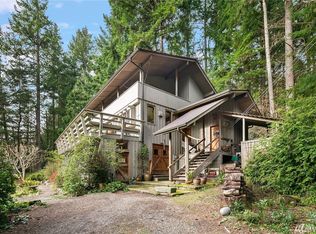 14012 SW Pohl Rd, Vashon, WA 98070