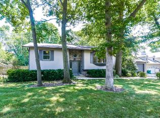 37133 N Granada Blvd, Lake Villa, IL 60046