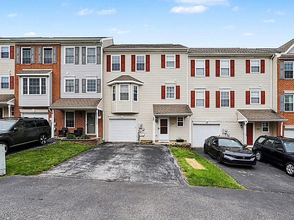 2nd image of 208 Country Ridge Dr