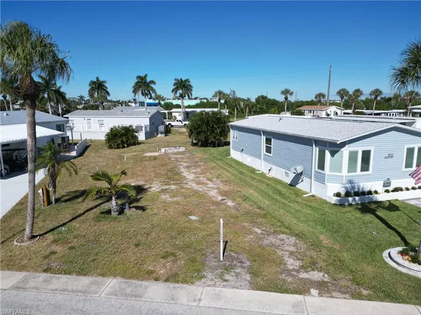 11380 Azalea LN, FORT MYERS BEACH, FL 33931
