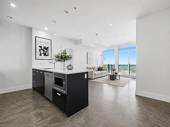 5th image of 2505 E 17th Ave SW #607