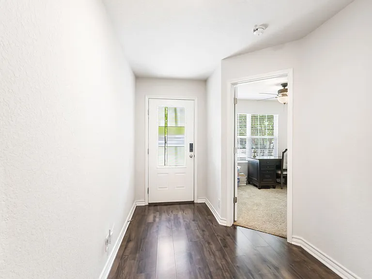 5919 Hindes Stone — Photo 4