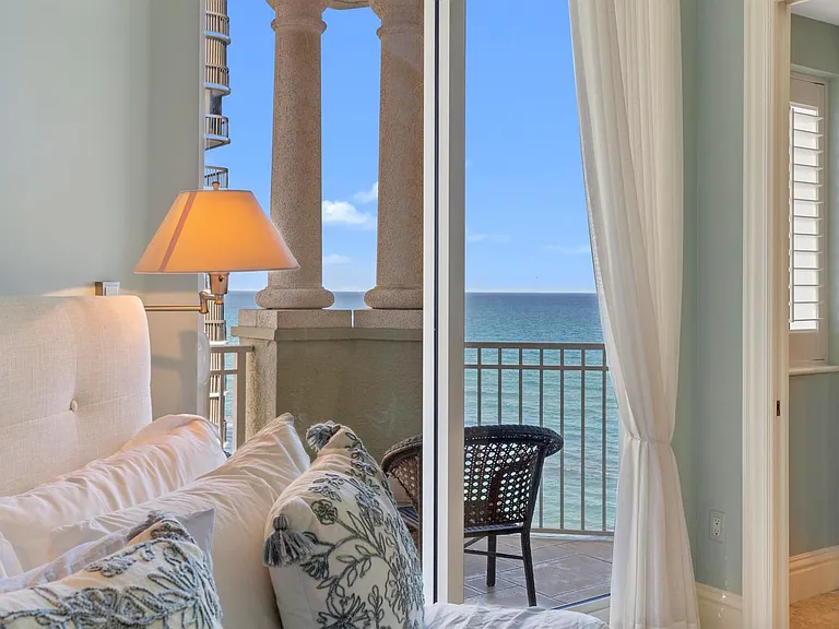 5310 N Ocean Dr #601 — Photo 38