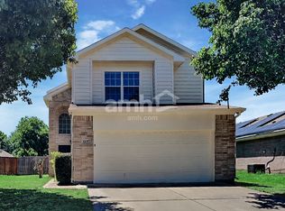 1137 Boxwood Dr, Crowley, TX 76036