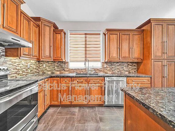 5th image of 18334 N 90th Ln