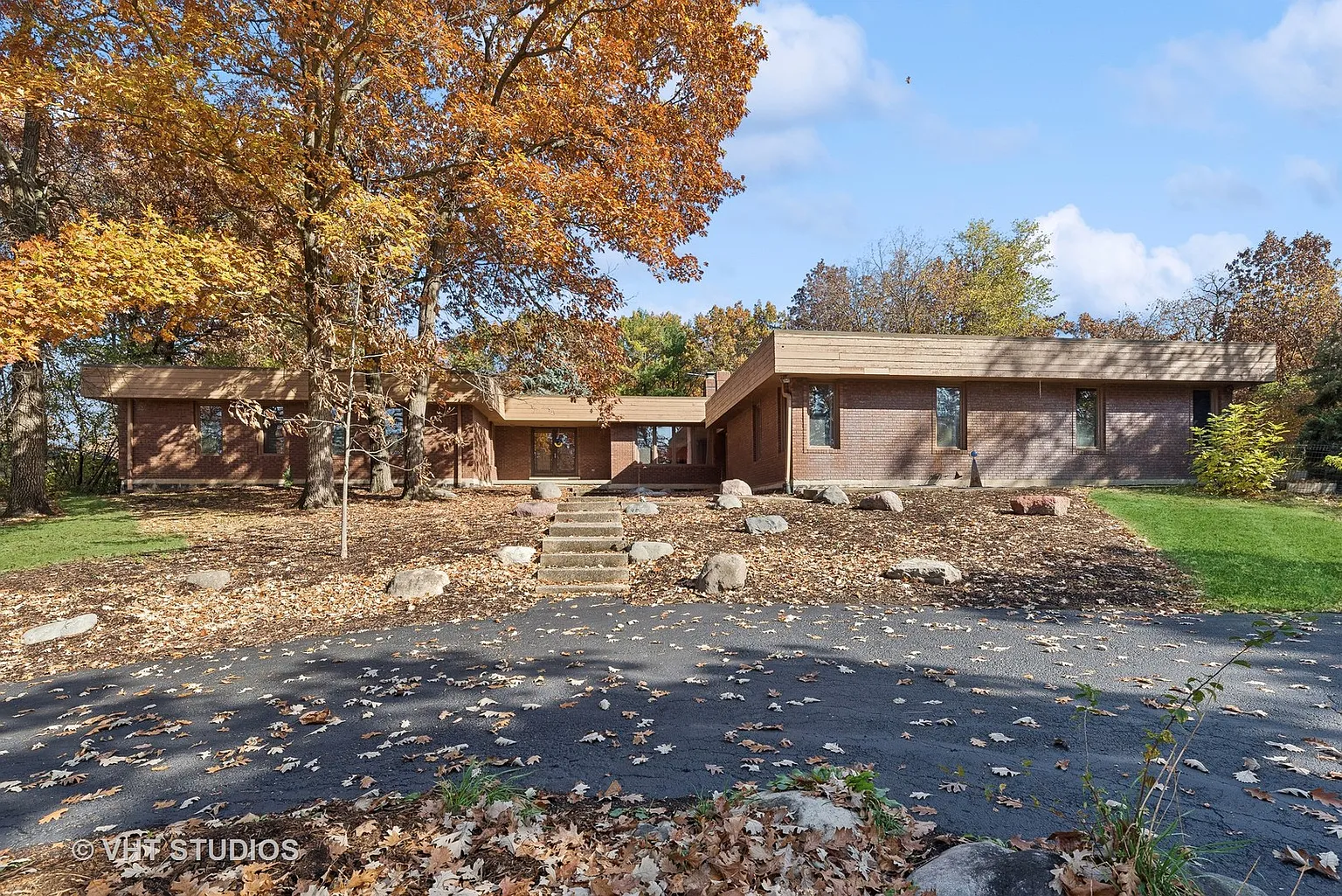 21677 N Sylvander Dr photo 1