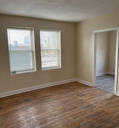 4th image of 15771 Mack Ave #10876066