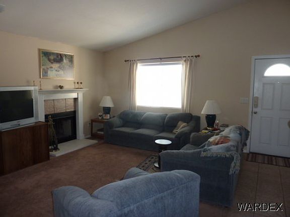 5th image of 1121 W 8th St