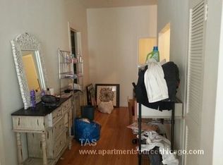 856 W George Street #Second Floor, Chicago, IL 60657