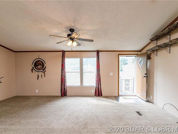 5th image of 373 Lamp Dr