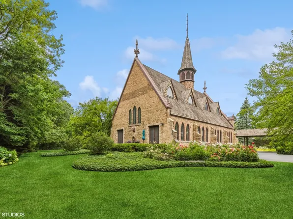 539 N Mayflower Rd, Lake Forest, IL 60045