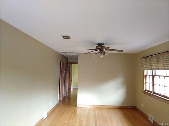 5th image of 8505 Mark Lawn Dr
