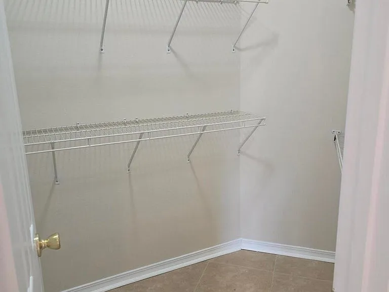 204 Ann Cir #C — Photo 12
