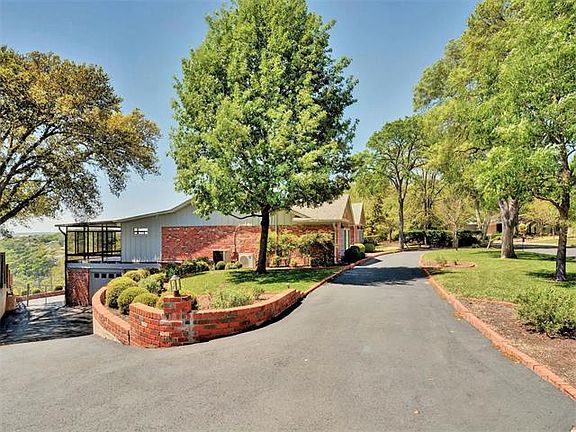 5th image of 4201 Farhills Dr