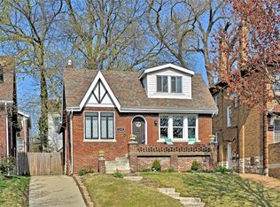 1133 Moorlands Dr, Saint Louis, MO