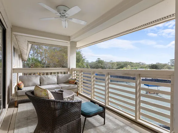 2064 Long Bend Dr, Johns Island, SC 29455