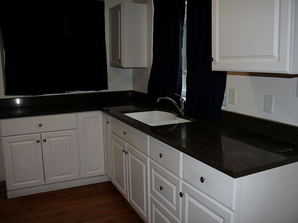 1st image of 1371 E Murphys Ln #B