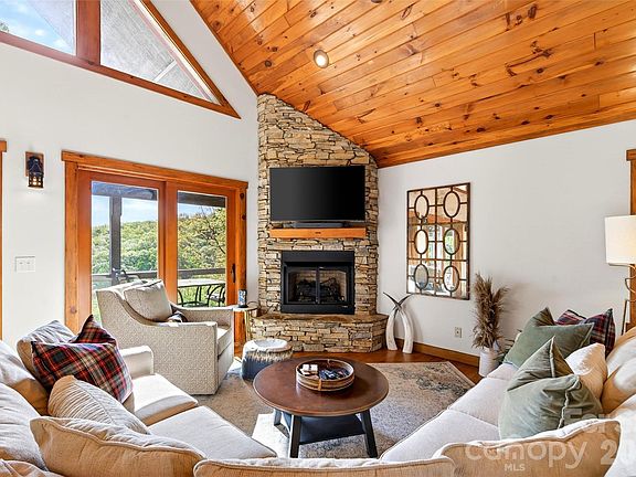 5th image of 965 Grandview Peaks Dr