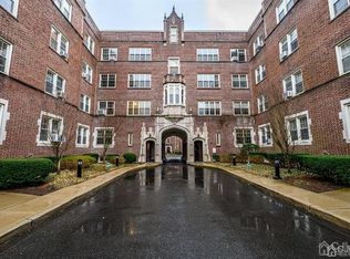 133 Summit Ave APT 29, Summit, NJ 07901