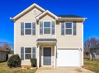 1611 Hallmark Hills Dr, Griffin, GA 30223